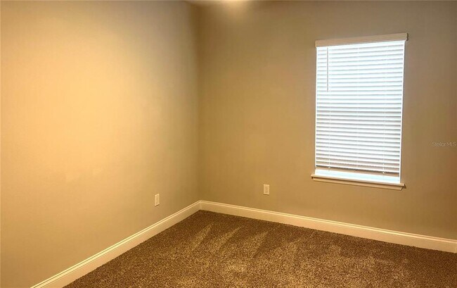 Building Photo - 474 Wishbone Ln