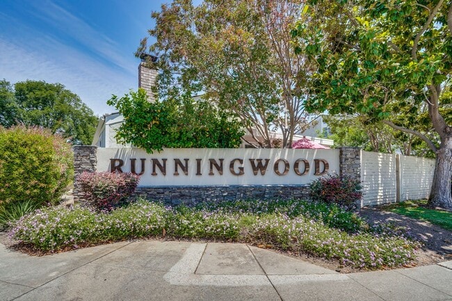Building Photo - $8500-Mountain View  4 bedroom 3 baths in great neighborhood!