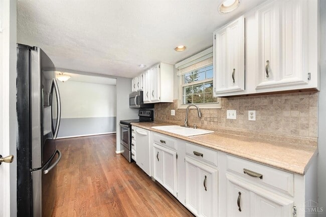 Building Photo - 5084 Francisvalley Ct