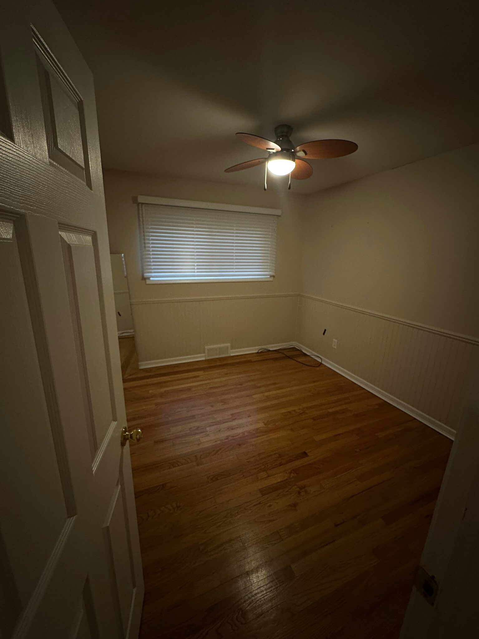 Bedroom2 - 972 Cardwell St