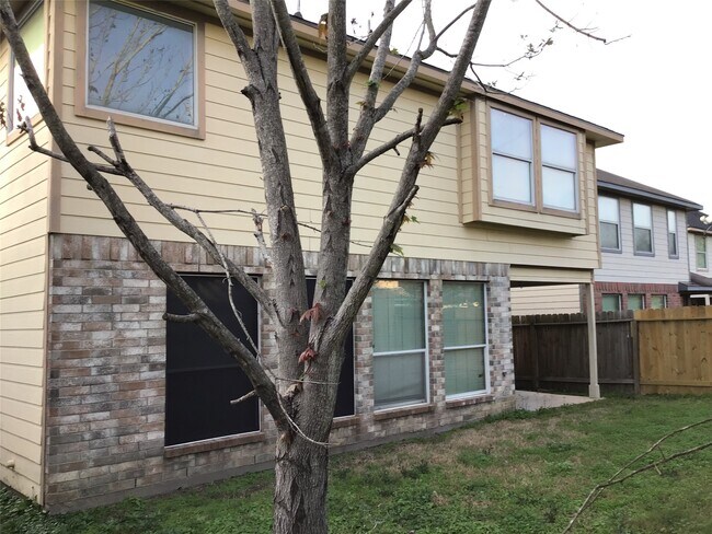 Building Photo - 19818 Twisted Creek Dr