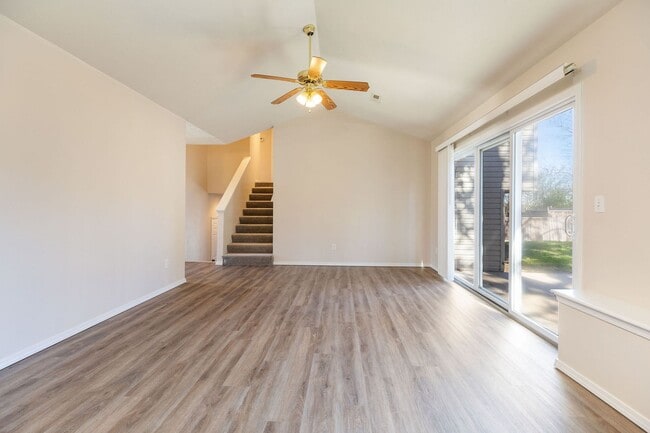 Building Photo - Single-Family Home in Black Oak Estates, Branson