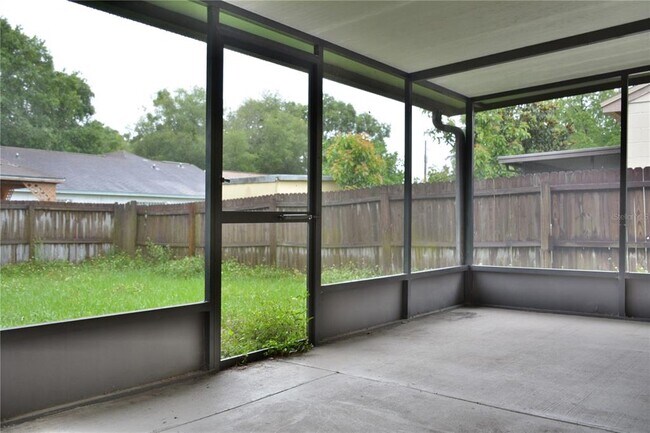 Building Photo - 10002 Turkey Trot Pl