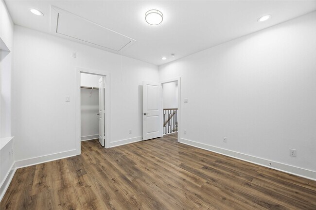 Building Photo - 1106 Paul Quinn St
