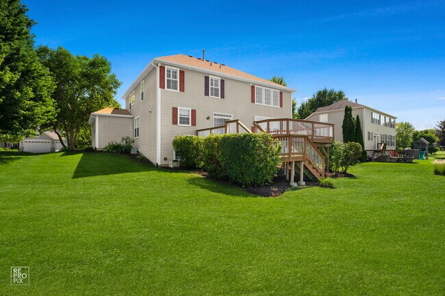 Building Photo - 920 McDole Dr