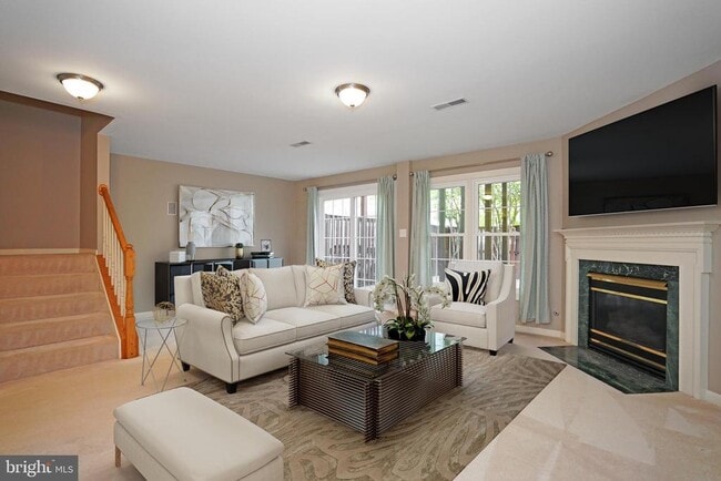 Building Photo - 2243 Journet Dr