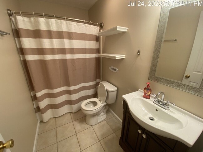 Building Photo - 413 Rushmore Ct