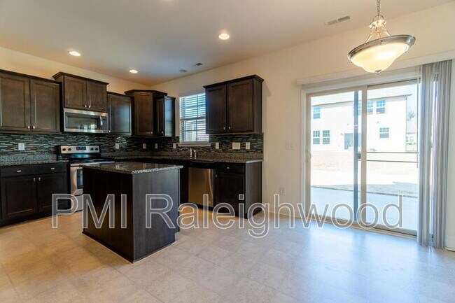 Building Photo - 508 Eagles Wy