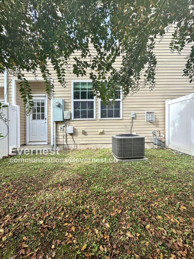 Building Photo - 8988 Lanark Ln