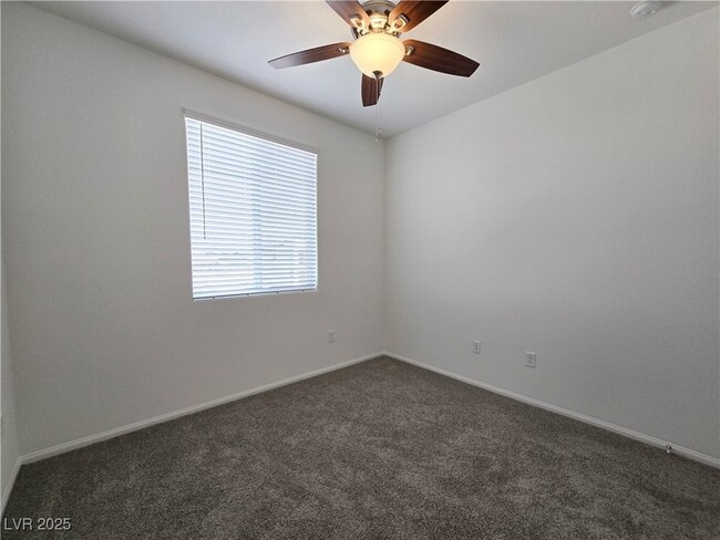 Building Photo - 5717 CRENELLATED St