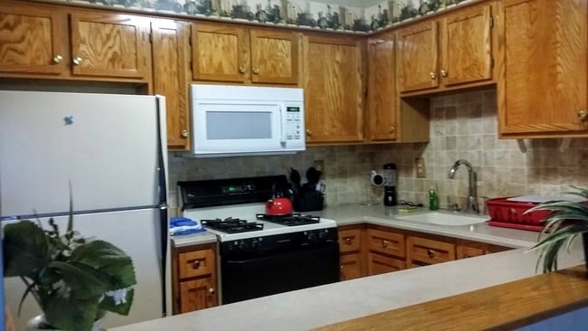 Building Photo - 612 Waterford Dr