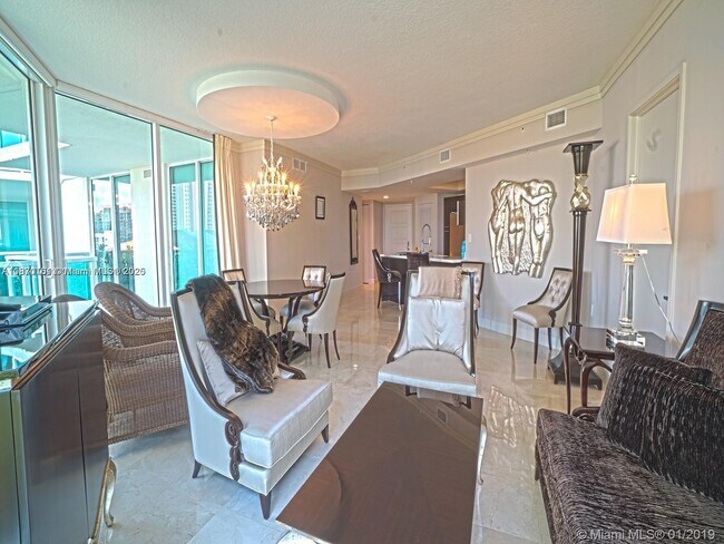 Primary Photo - 200 Sunny Isles Blvd