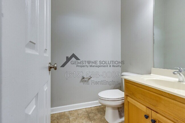 Building Photo - 1012 McKenna Dr