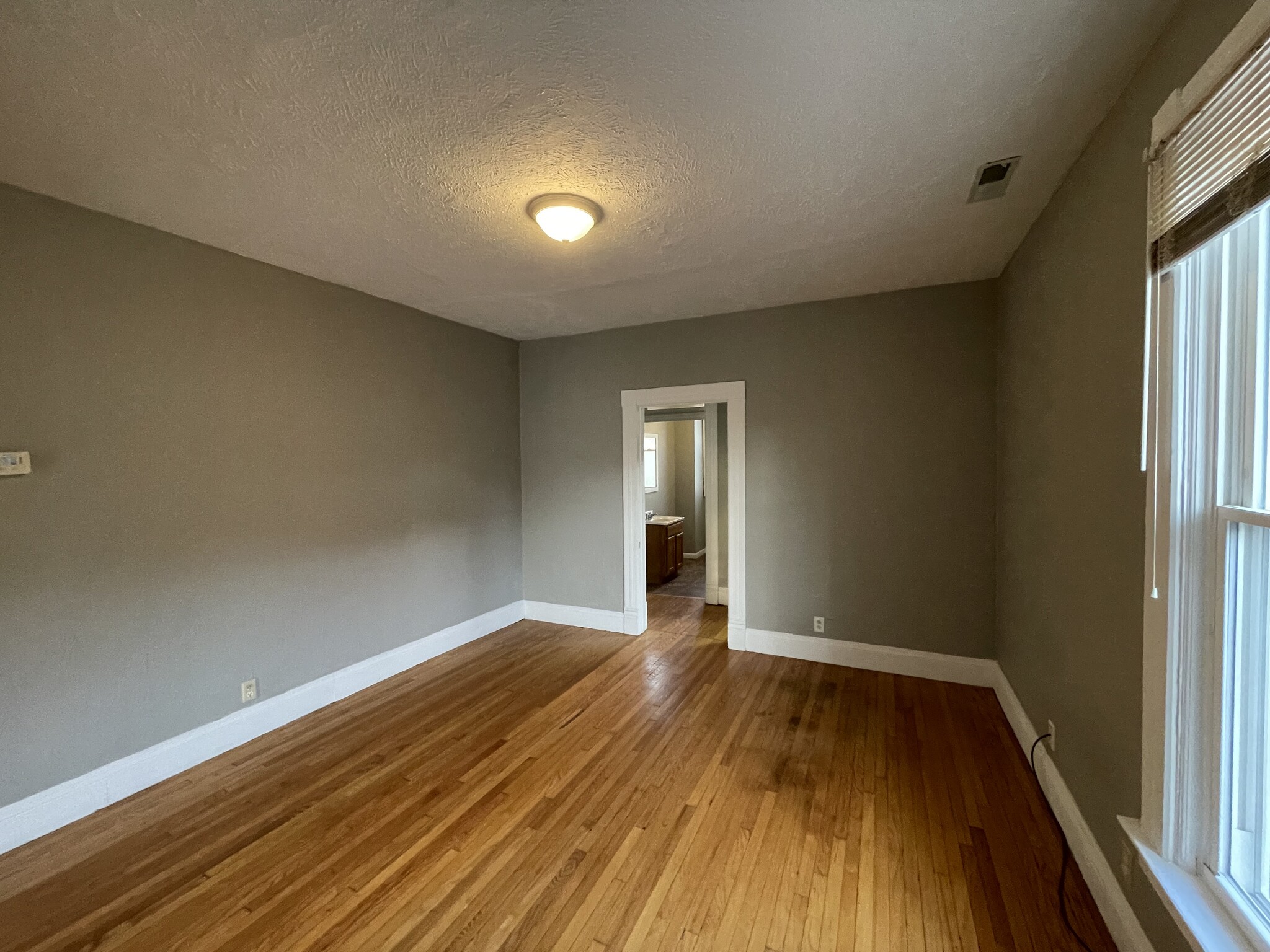 Building Photo - 118 N Glenwood Ave