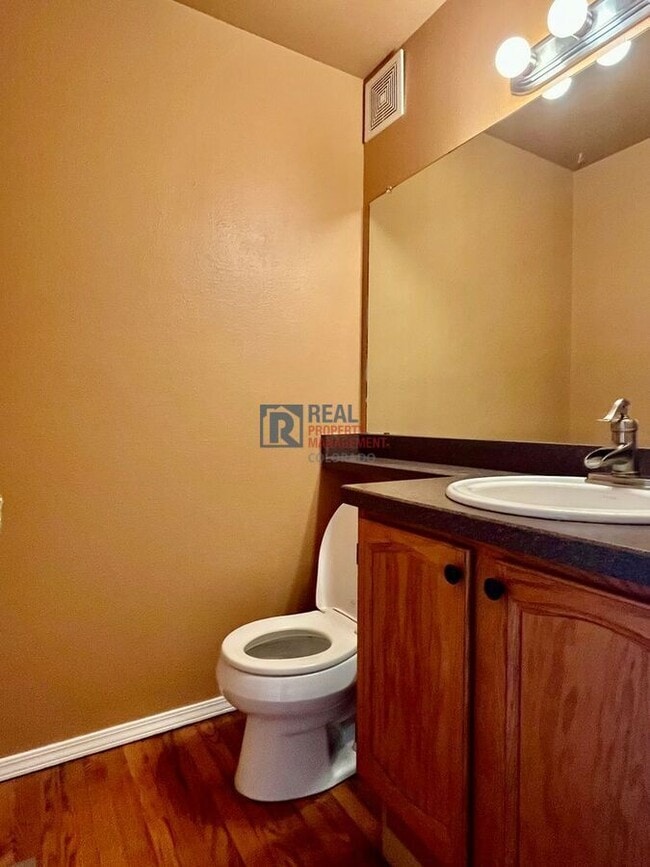 Building Photo - 4730 Cove Ct