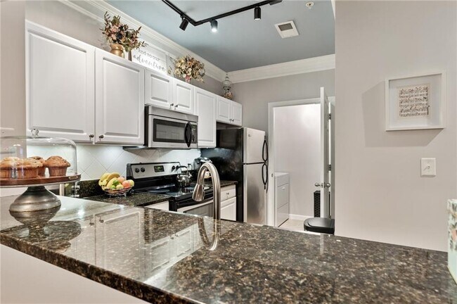 Building Photo - 1332 Westchester Ridge NE