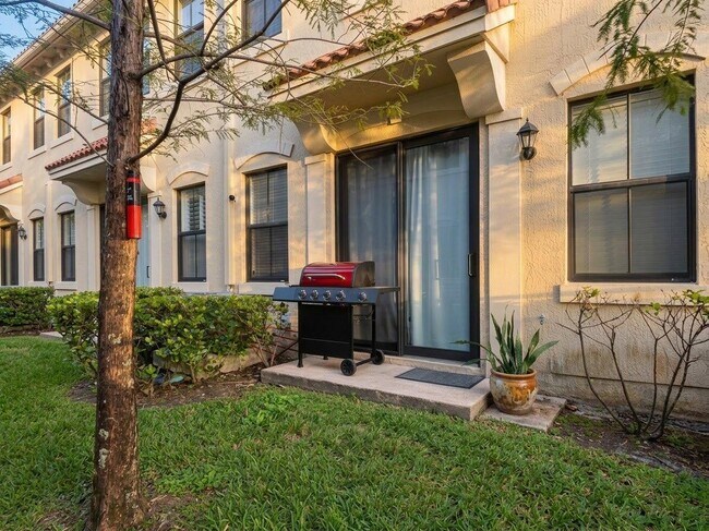 Building Photo - 1091 NW 33rd St