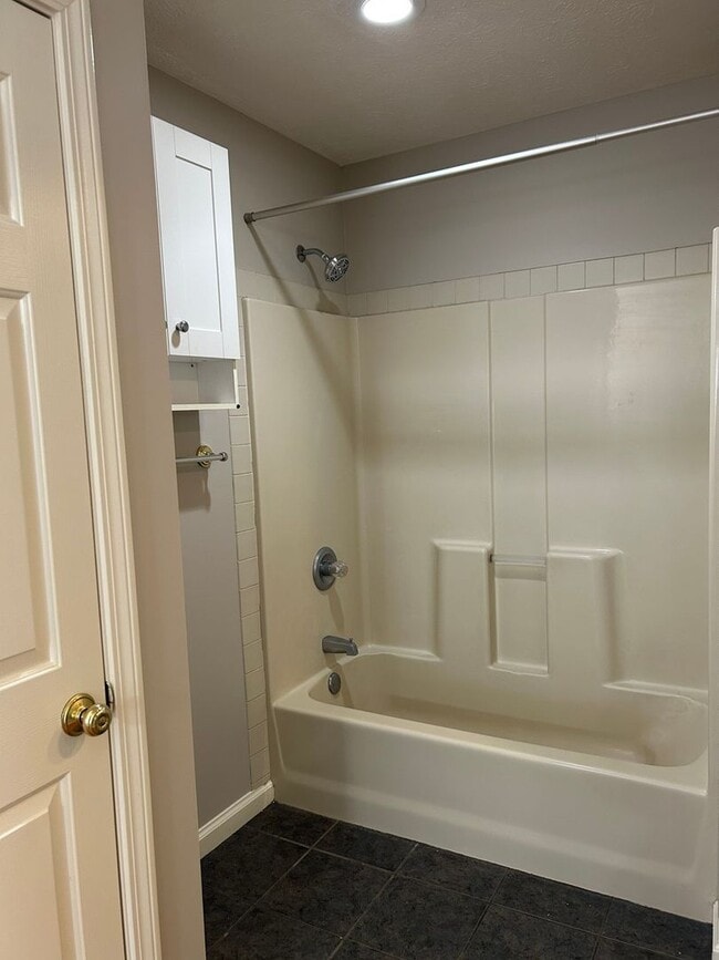 Building Photo - 1623 Lionheart Ln