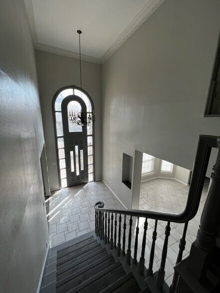 2nd Story View of Entrance & Formal Dining - 201 San Saba St