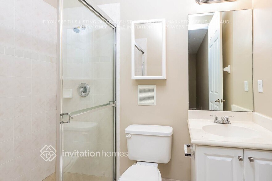 Building Photo - 4110 Greenway Dr