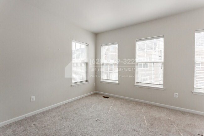 Building Photo - 7113 Rowlock Aly
