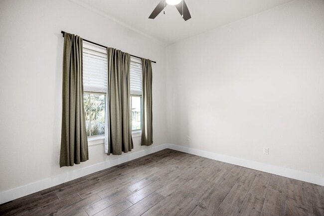 Building Photo - 22 Pinnacle Club Dr