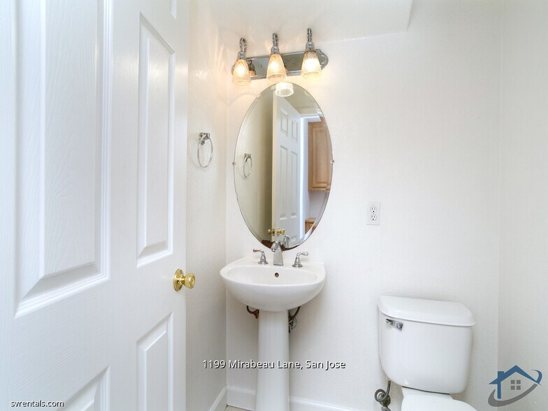 Building Photo - 1199 Mirabeau Ln