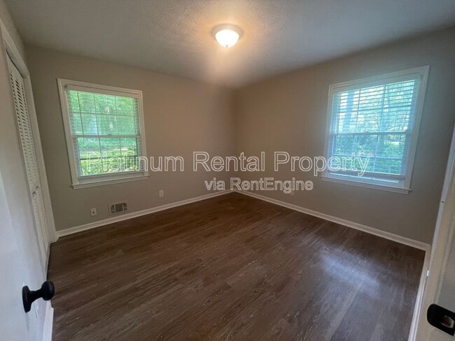 Building Photo - 224 Cold Creek Dr