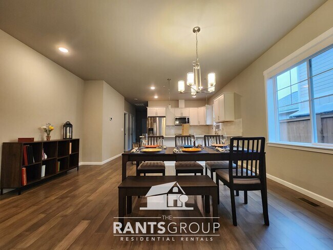 Building Photo - Single-Story 1,915 sq. ft. Home with 2-Car...