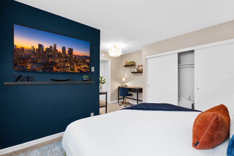 Building Photo - 2940 W Carson St