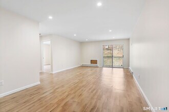 Building Photo - 7 Hamilton Ave