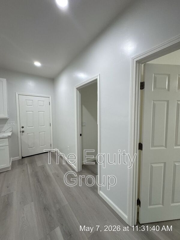 Building Photo - 30566 Ivy Rd