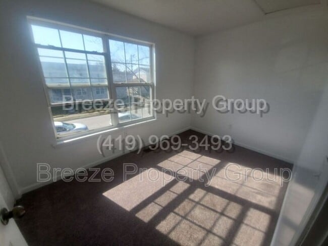 Building Photo - 521 Hope St