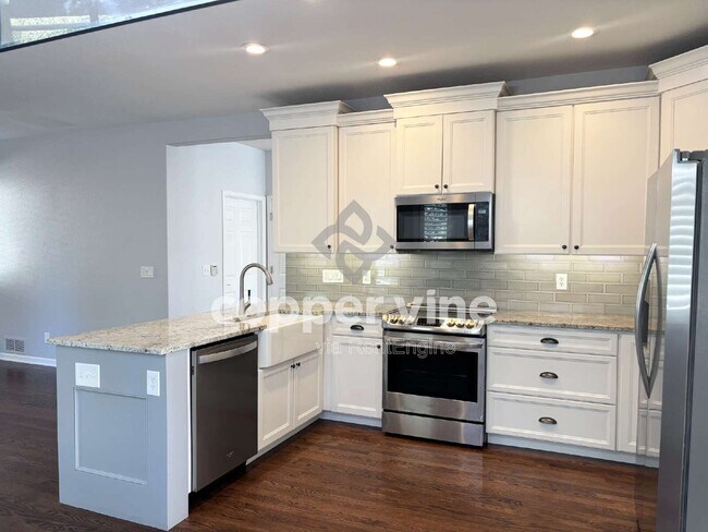 Building Photo - 14487 Jason Dr