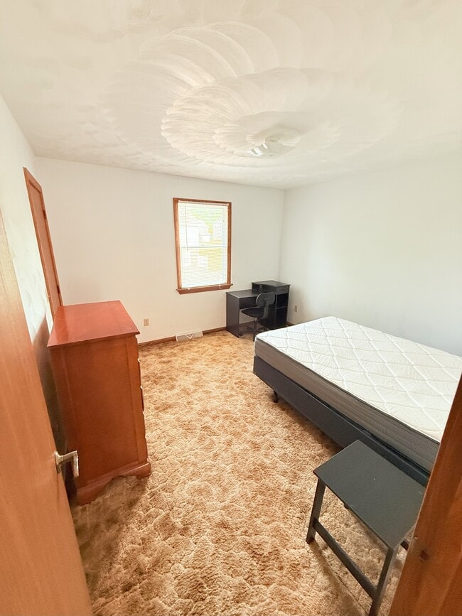 Building Photo - 4506 Greengarden Blvd