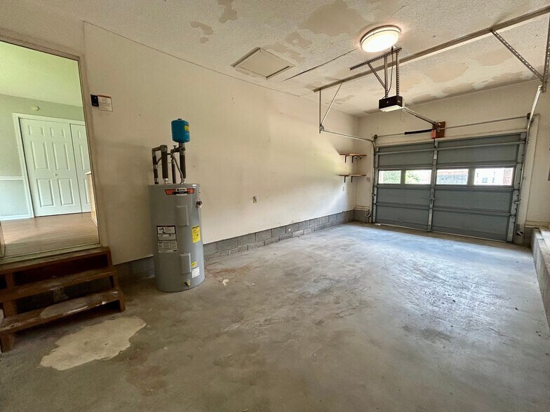 Building Photo - 1225 Cobblestone Ln