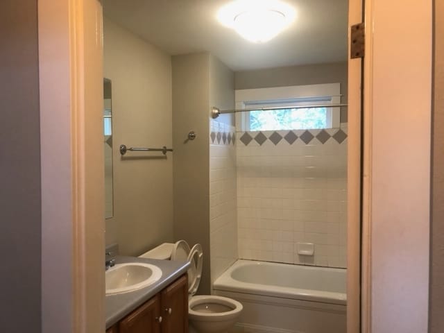 Downstairs bathroom - 6219 SW 21st Ave