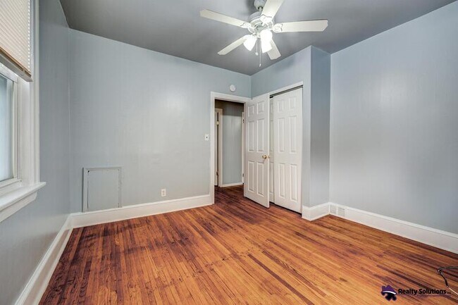 Building Photo - 817 Union Ave