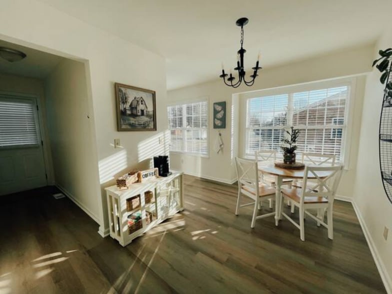 Coffee station and eating nook - 424 Sioux Trail