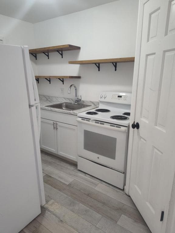 Building Photo - 109 N Russell St