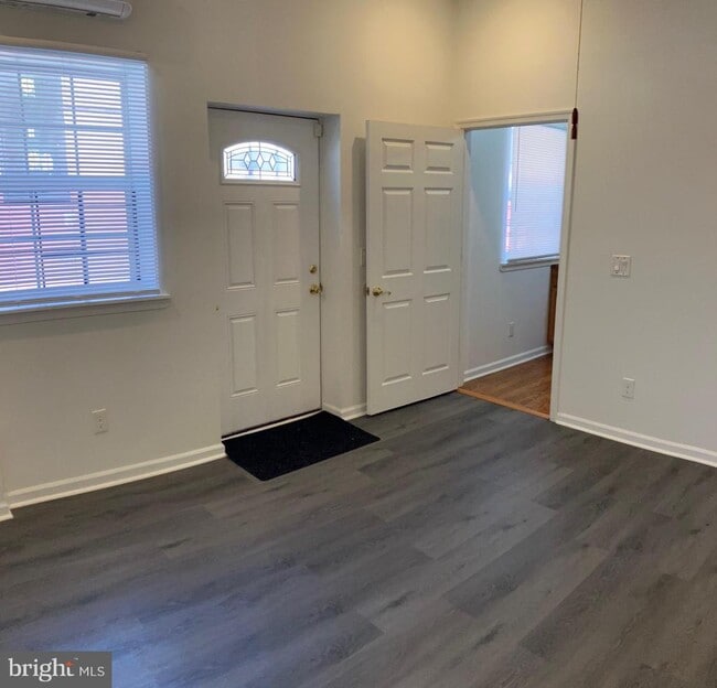 Building Photo - 1109 S 23rd St