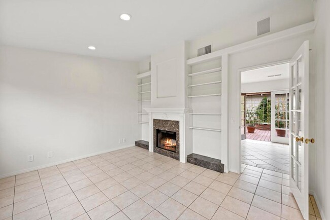 Building Photo - Cozy 2 Bed, 1 Bath Hideaway in Poway