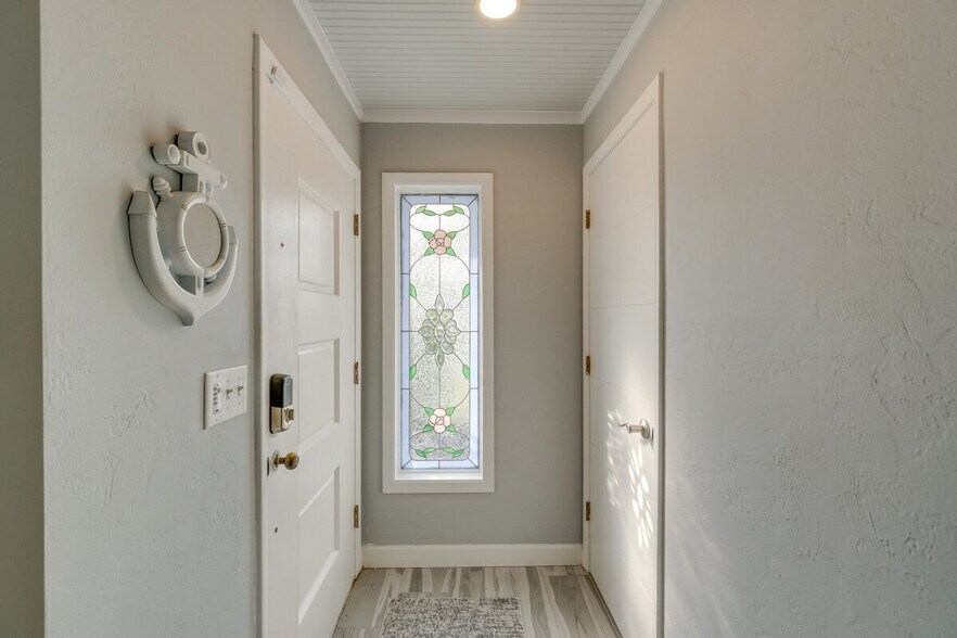 Building Photo - 6908 Antigua Pl