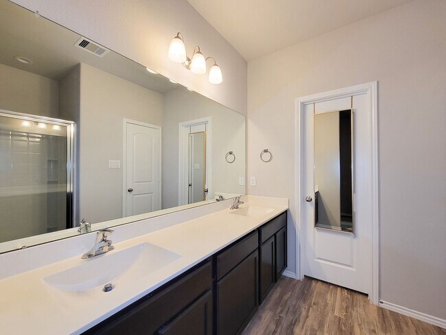 Building Photo - 11432 Green Cay Ln