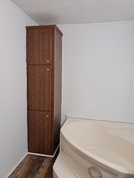 Building Photo - 23 Jimmie Ln