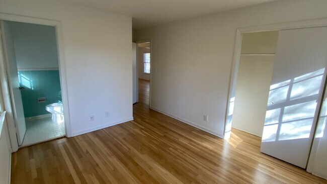 Building Photo - 2517 Piney Branch Rd NW