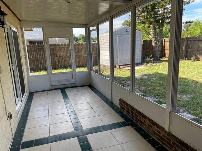 Building Photo - 1392 San Diego Ct