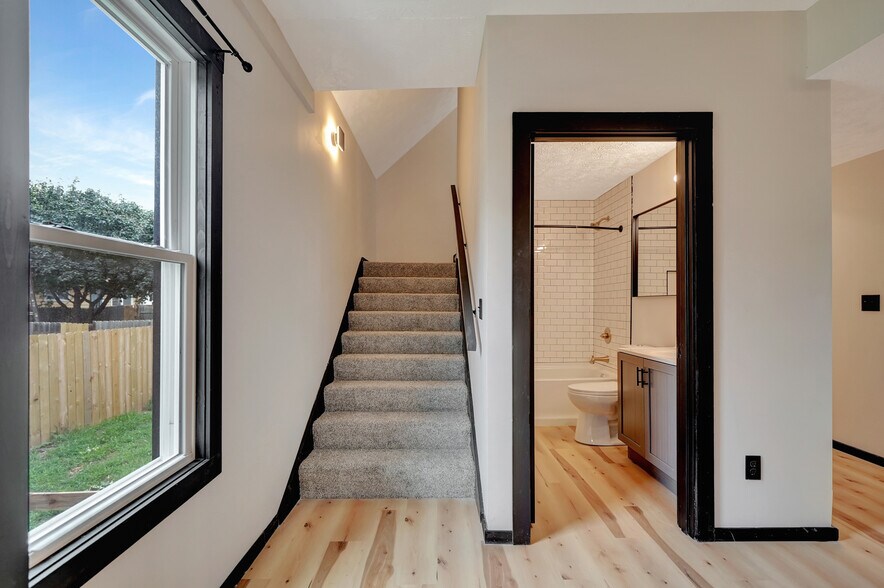 Building Photo - 2225 D St