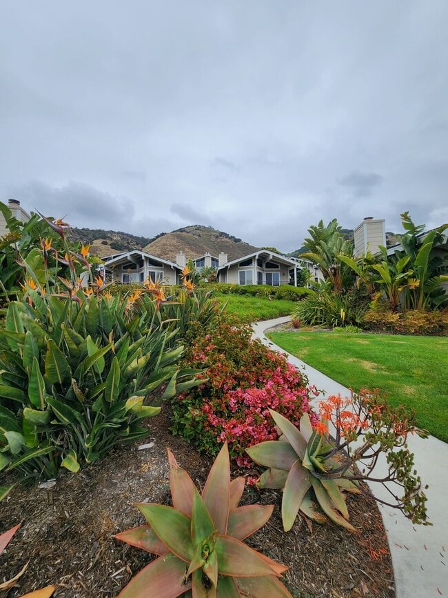 Building Photo - Adorable Shell Beach Home in Gorgeous Ocean View Community- Tons of Amenities!