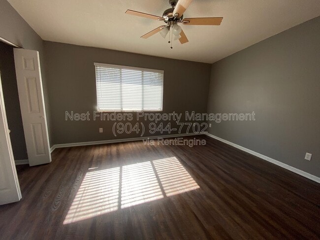 Building Photo - 7623 Baymeadows Cir W